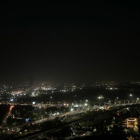 Countryside Luxury Suites - Supernova Noida Nové Dillí Exteriér fotografie