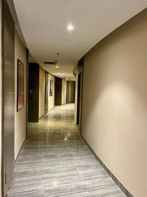 Countryside Luxury Suites - Supernova Noida Nové Dillí Exteriér fotografie